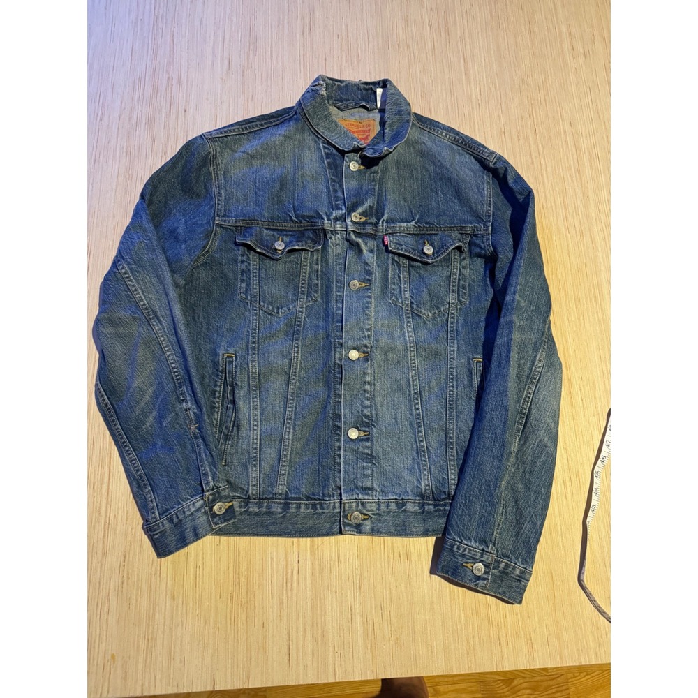 Levi's Mens Trucker Denim Jacket Medium Wash Blue Cotton XL Distressed Collar 37 - Picture 2 of 7